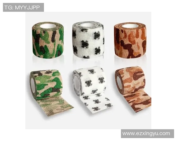 足球明星手腕绑带时尚潮流解析与精彩瞬间回顾