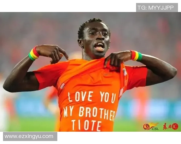 黄橙色的足球明星如何在绿茵场上闪耀光芒与激情的完美结合