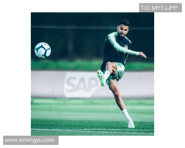 足球明星女性头像展现优雅气质与高端魅力的完美结合 足球明星女性头像展现优雅气质与高端魅力的完美结合